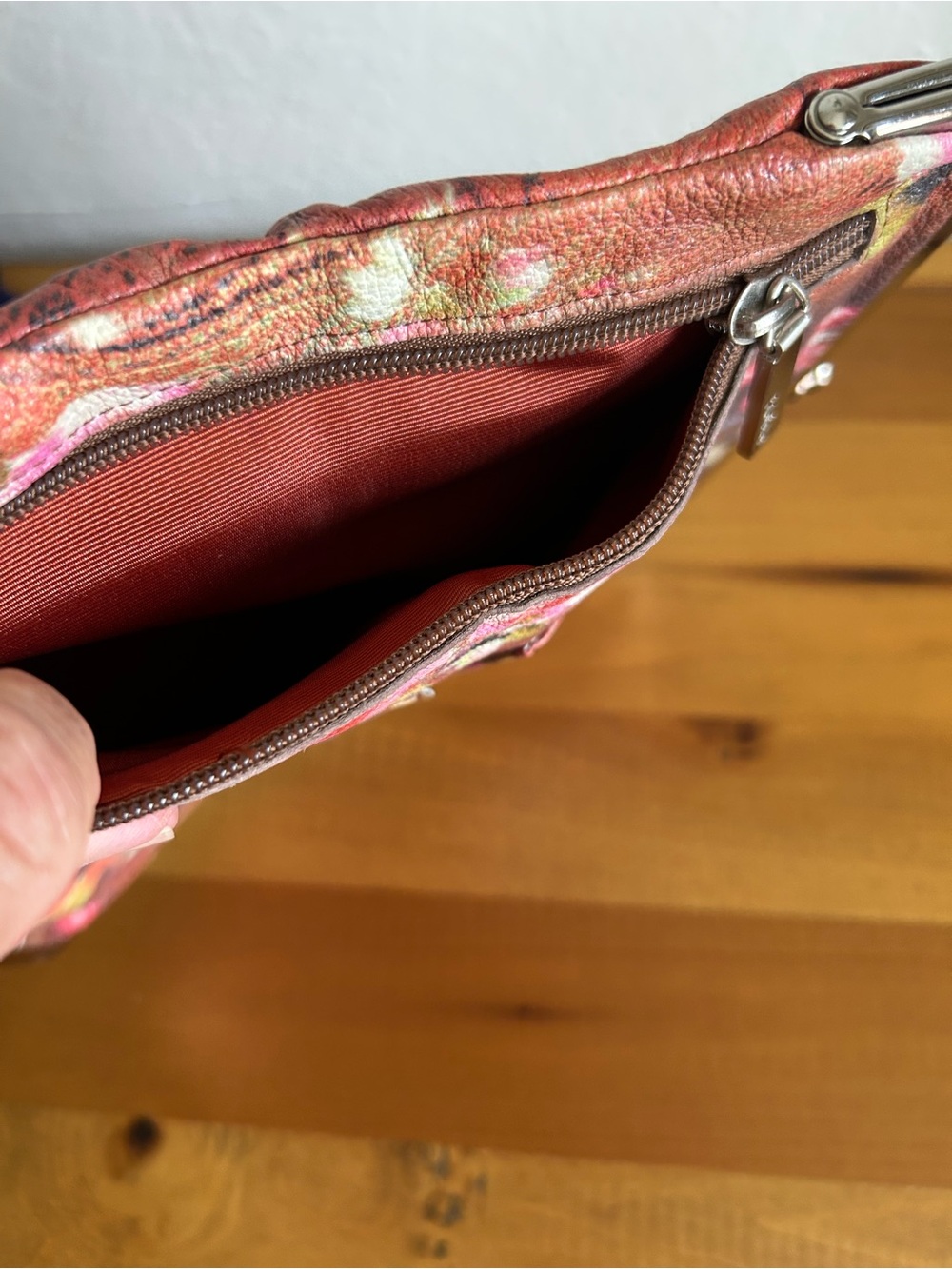 Hobo Lauren Leather Floral Wallet - Picture 6 of 7